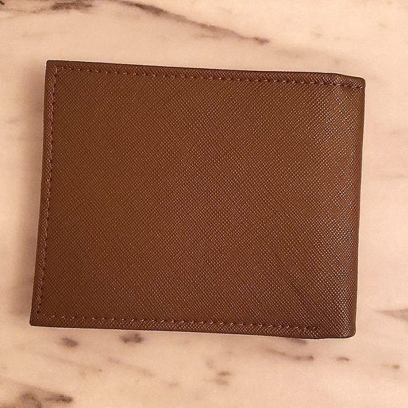 Mens Wallet with Cross - Picture 4 of 4